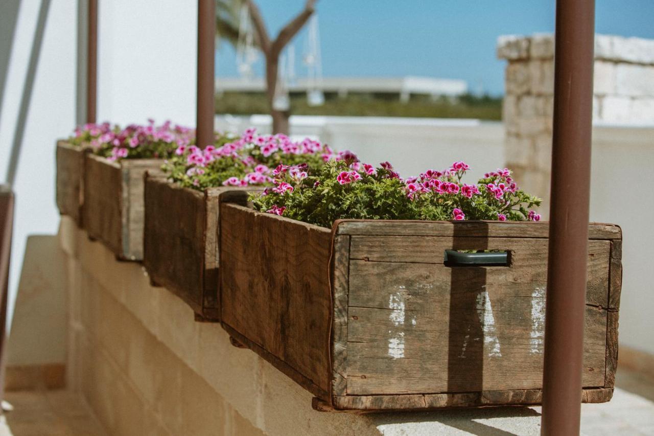 Bed and Breakfast Oppure - Masseria Moderna Поліньяно-а-Маре Екстер'єр фото